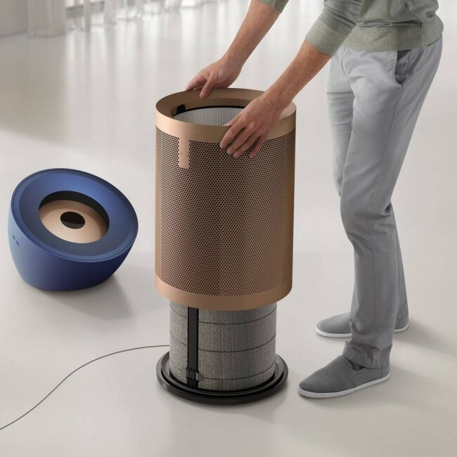 Dyson_prociscivac_Big_+_Quiet_Formaldehyde_BP04_(410624)_Dark_Blue_Gold_2.jpg