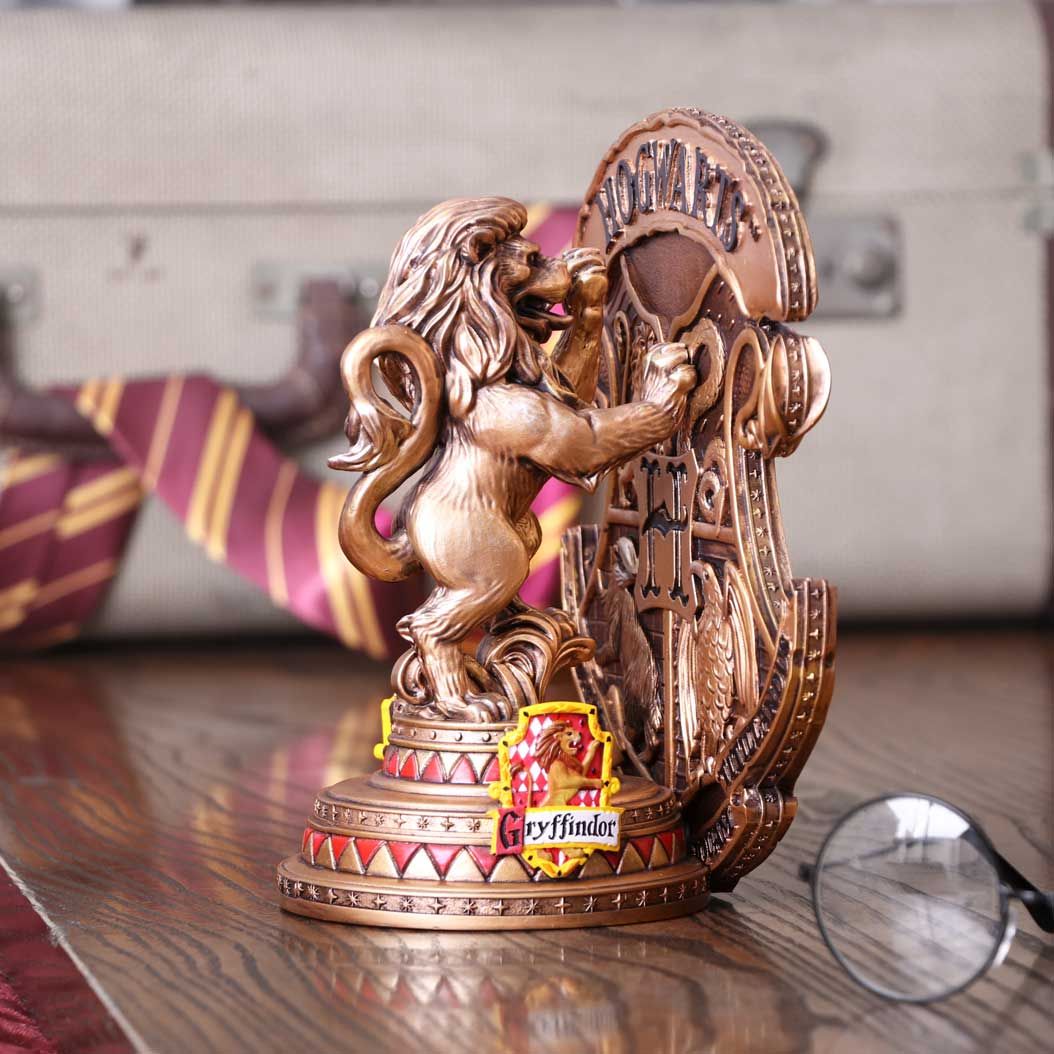 Drzac_za_knjige_Nemesis_Now_HARRY_POTTER_GRYFFINDOR_BOOKEND_20CM_0.jpg