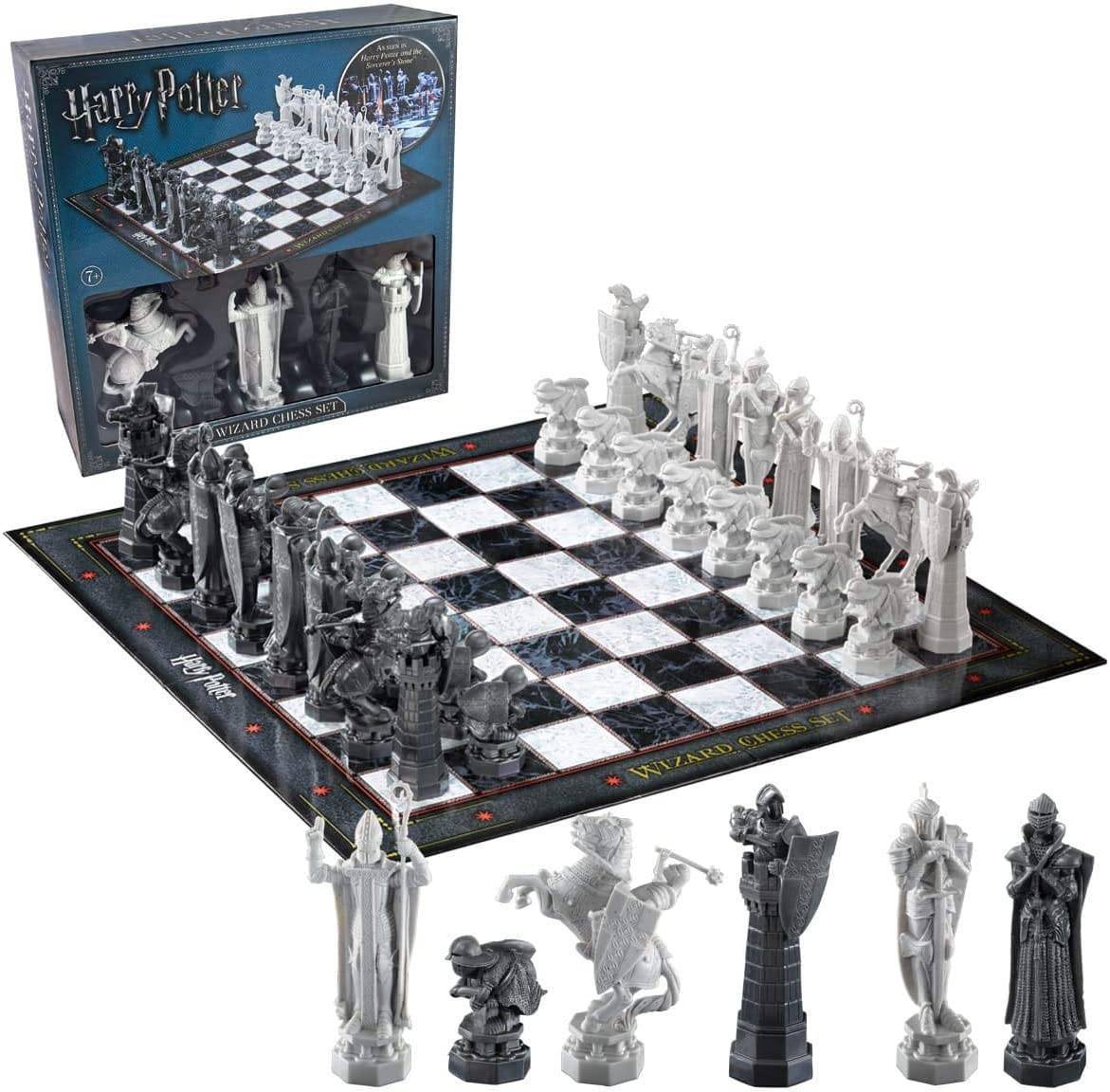 Figurica_Noble_Collection___HARRY_POTTER___GIFTS___WIZARDS_CHESS_SET_0.jpg