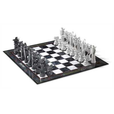 Figurica_Noble_Collection___HARRY_POTTER___GIFTS___WIZARDS_CHESS_SET_0.jpg