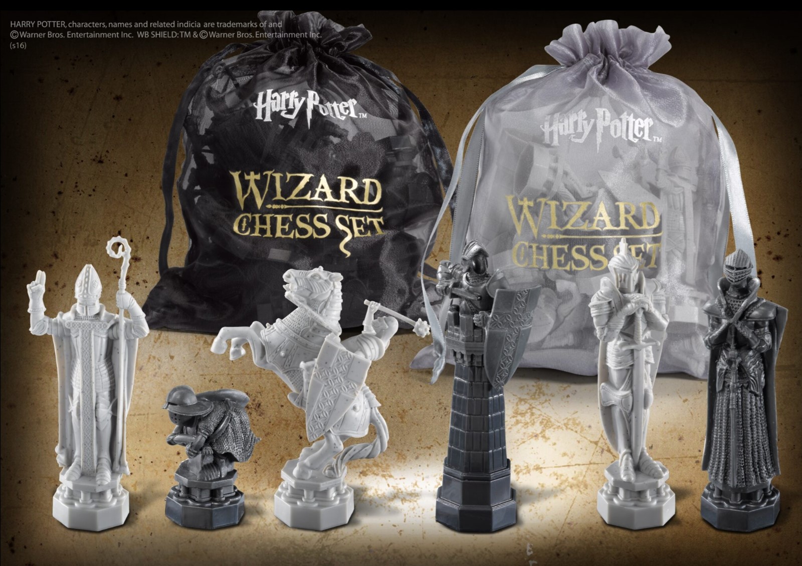 Figurica_Noble_Collection___HARRY_POTTER___GIFTS___WIZARDS_CHESS_SET_0.jpg