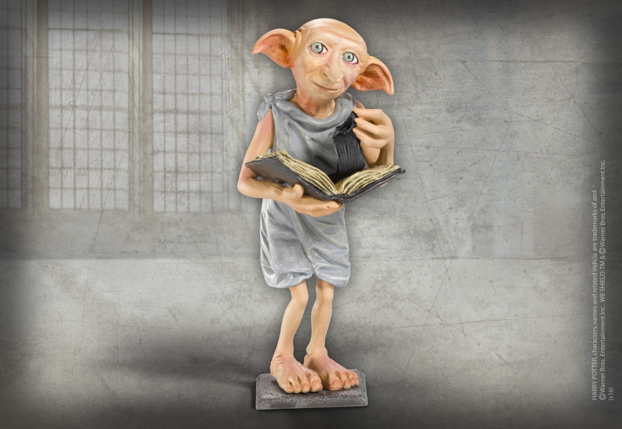 Figurica_Noble_Collection___HARRY_POTTER___MAGICAL_CREATURES___DOBBY_2.jpeg