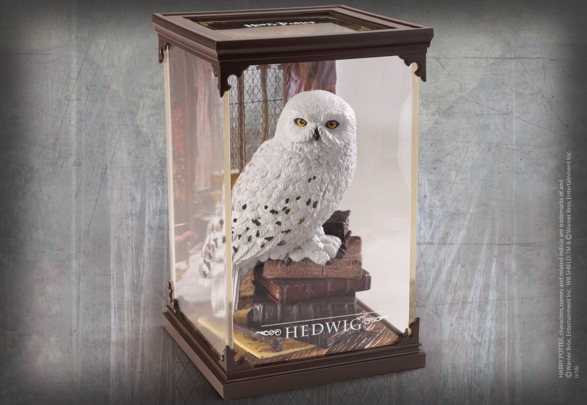 Figurica_Noble_Collection___HARRY_POTTER___MAGICAL_CREATURES___HEDWIG_2.jpeg