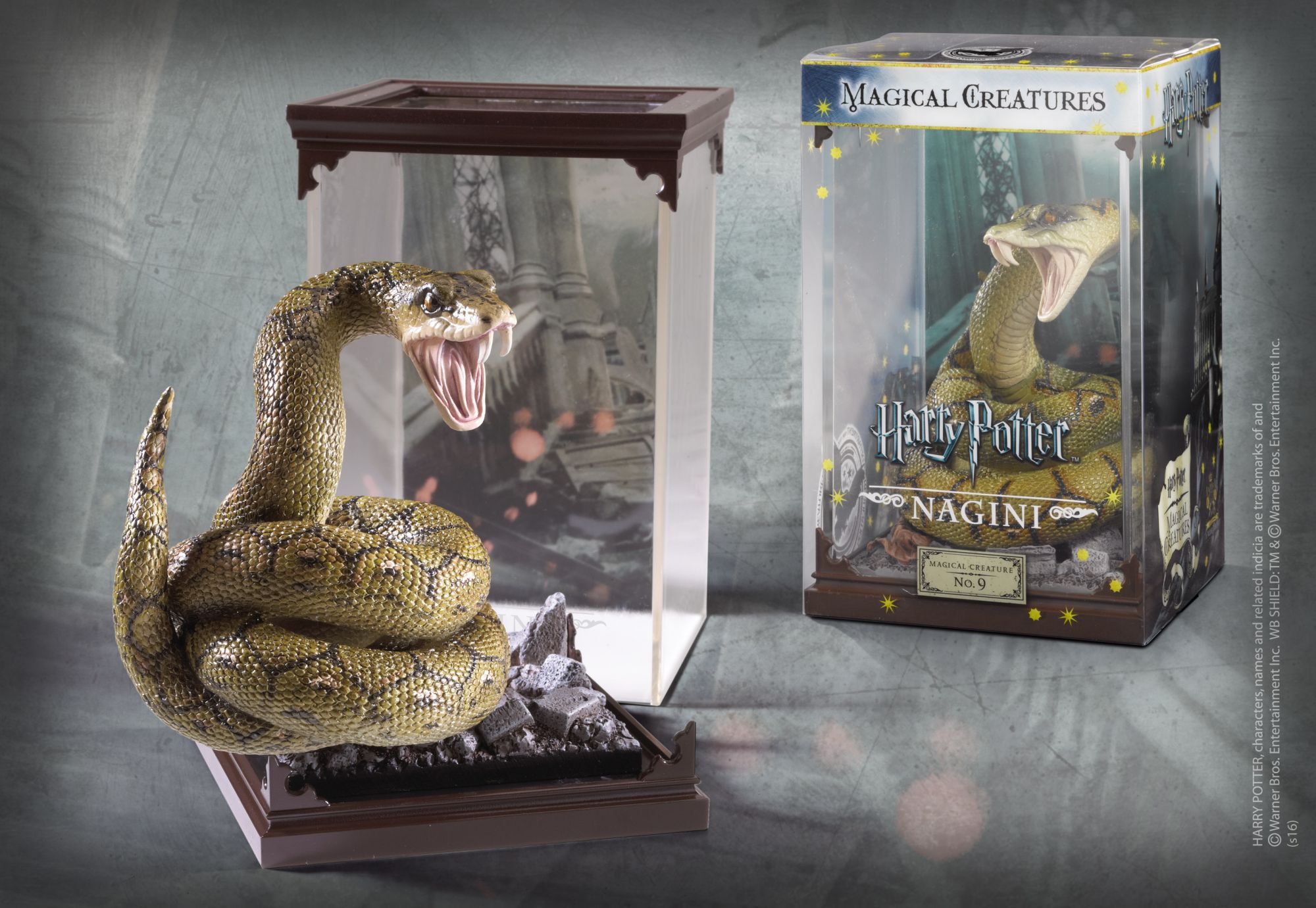 Figurica_Noble_Collection___HARRY_POTTER___MAGICAL_CREATURES___NAGINI_2.jpg