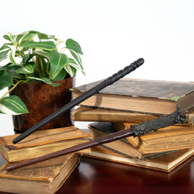 Figurica_Noble_Collection___HARRY_POTTER___WANDS___HARRY_POTTERS_WAND_0.png