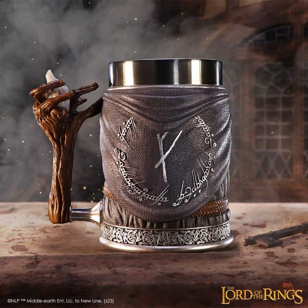 Kolekcionarska_salica_Nemesis_Now_LORD_OF_THE_RINGS_GANDALF_THE_GREY_TANKARD_15_5CM_0.jpg