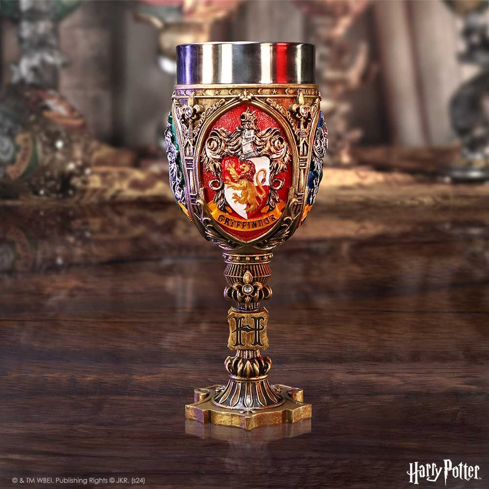 Kolekcionarski_kalez_Nemesis_Now_HARRY_POTTER_FOUR_HOUSE_COLLECTIBLE_GOBLET_19_7CM_0.jpg