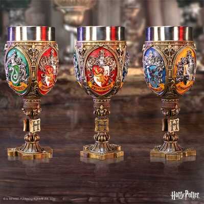 Kolekcionarski_kalez_Nemesis_Now_HARRY_POTTER_FOUR_HOUSE_COLLECTIBLE_GOBLET_19_7CM_0.jpg