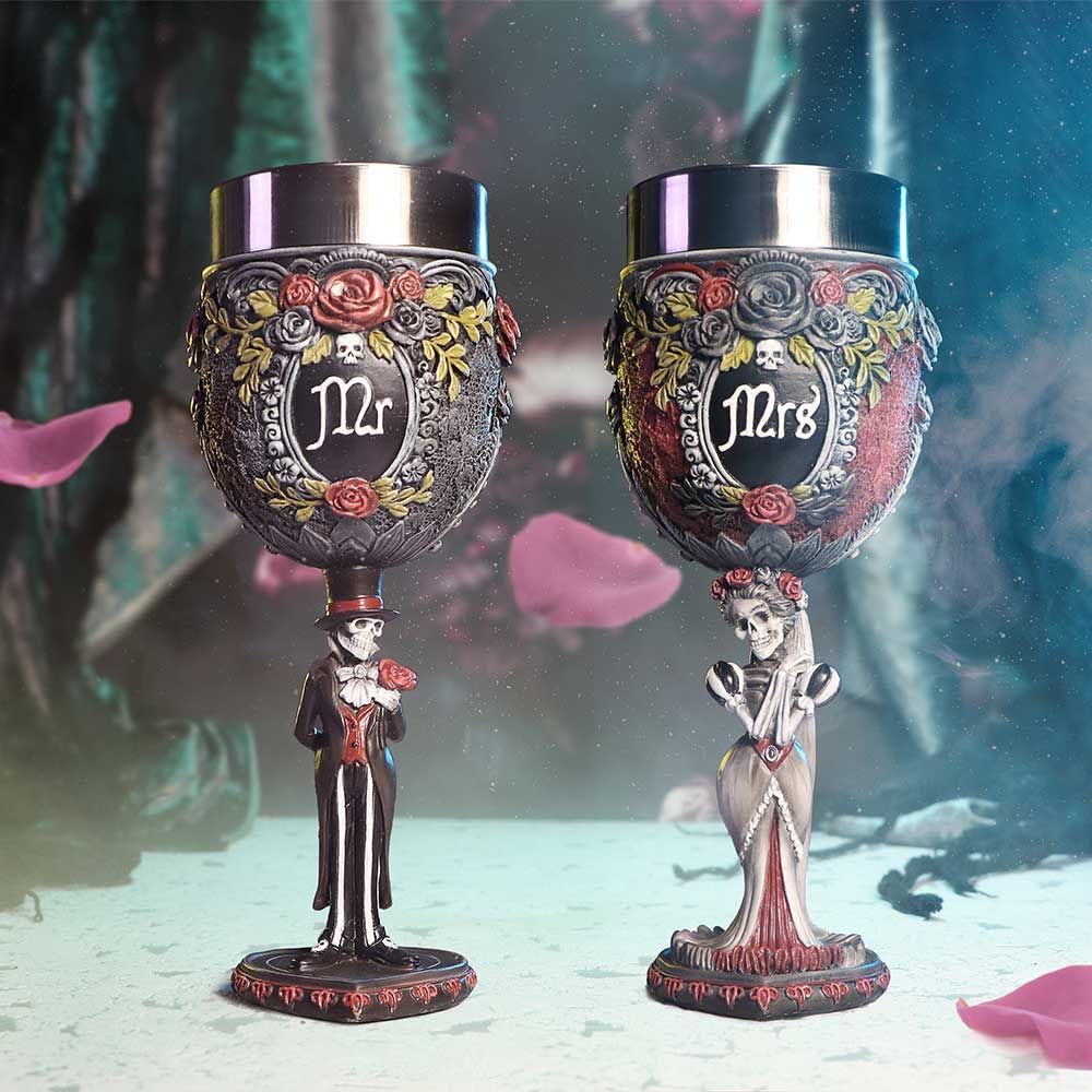 Kolekcionarski_pehar_Nemesis_Now_MRS_GOBLET_21CM_0.jpg