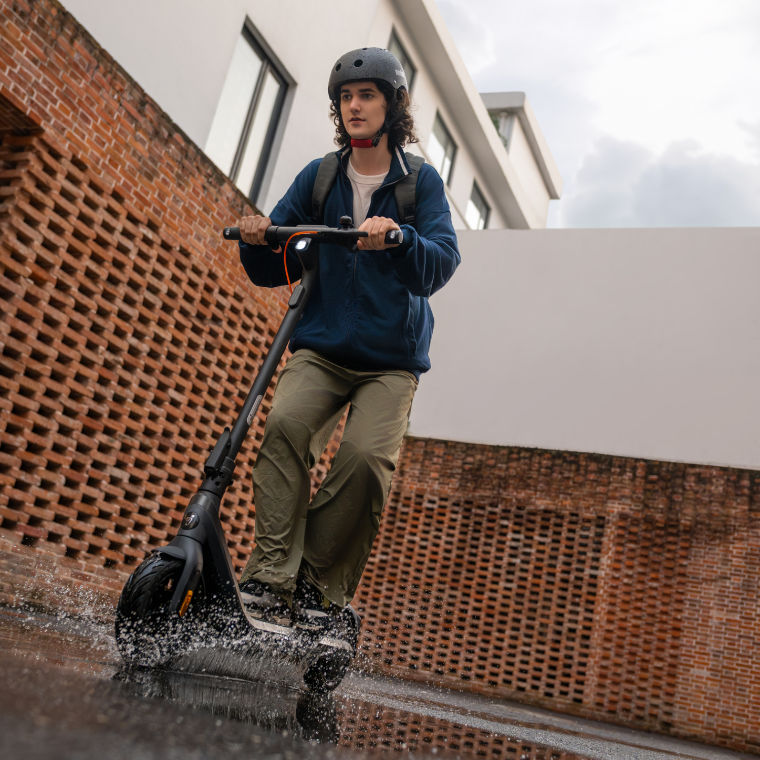 Elektricni_romobil_Segway_E2_PRO_7.png