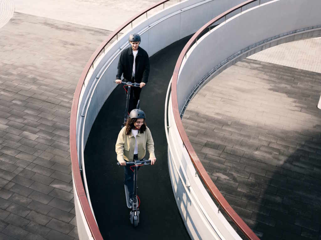 Elektricni_romobil_Segway_F3_E_10.jpg