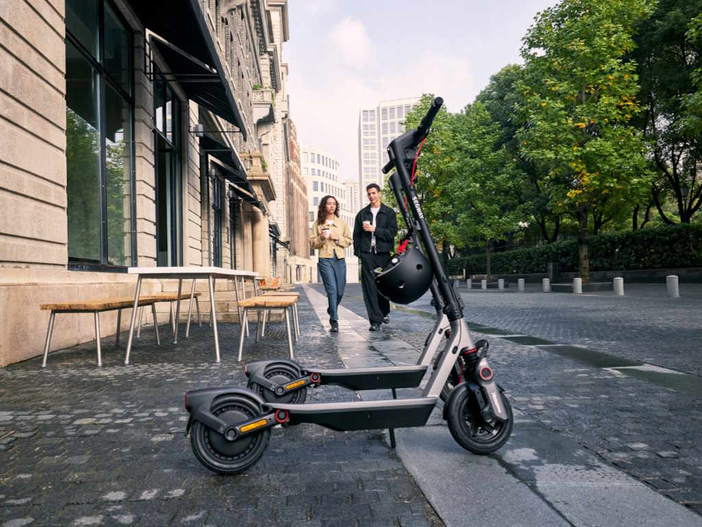 Elektricni_romobil_Segway_F3_E_12.jpg