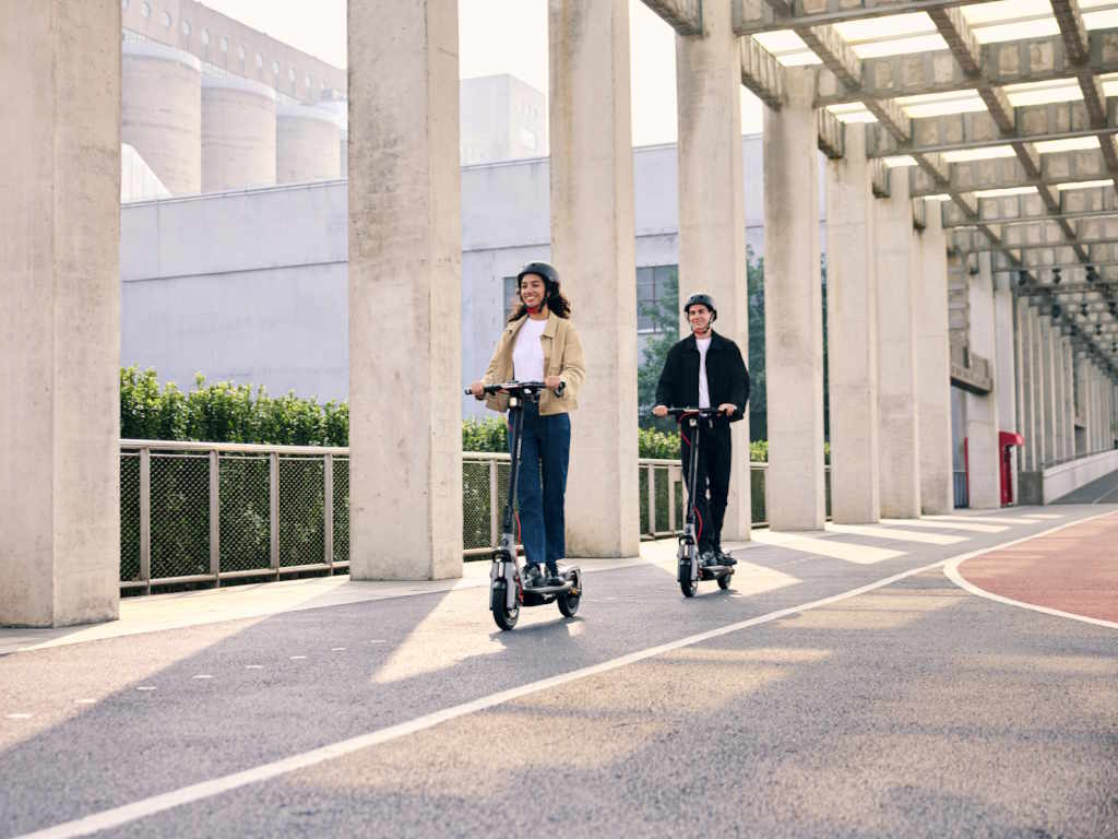 Elektricni_romobil_Segway_F3_E_7.jpg