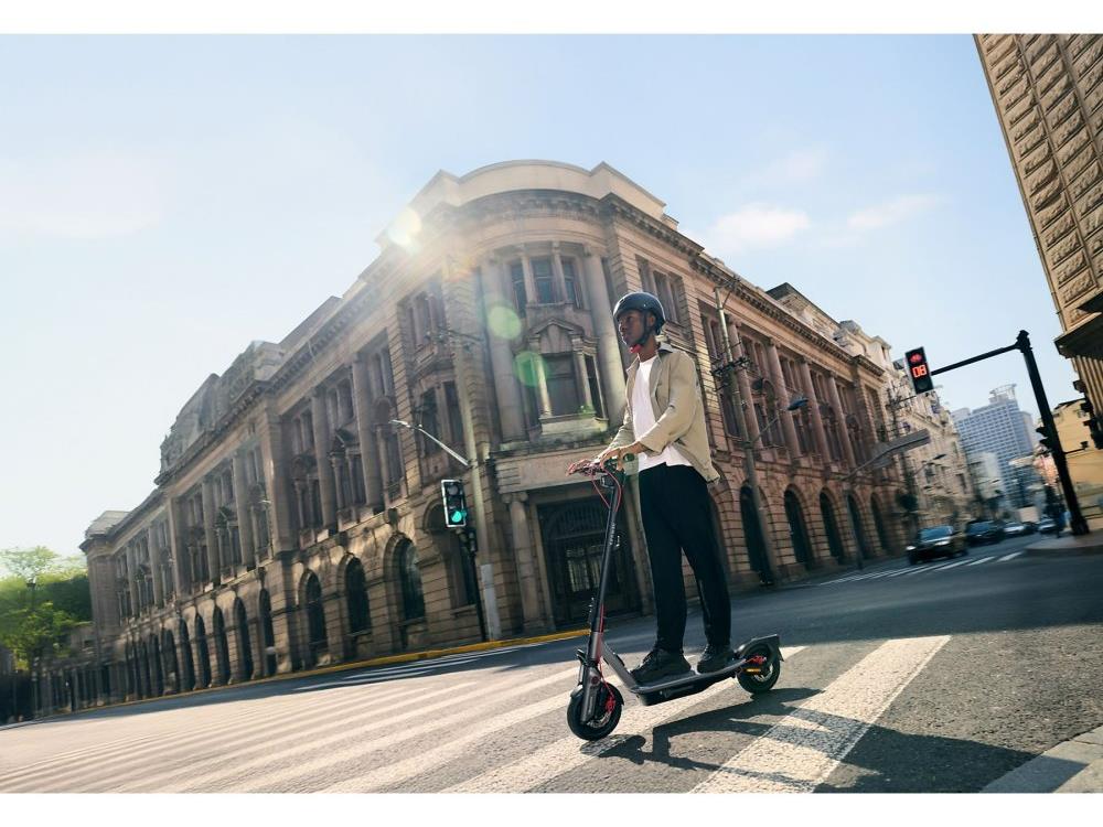 Elektricni_romobil_Segway_F3_Pro_E_6.jpg