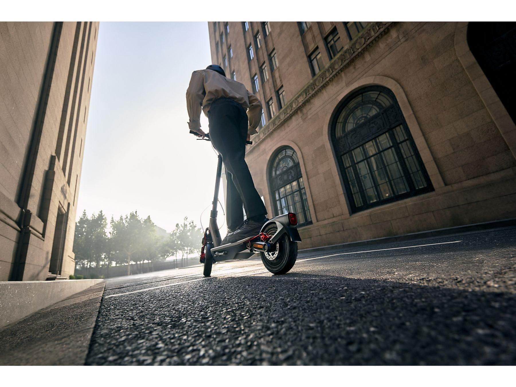 Elektricni_romobil_Segway_F3_Pro_E_7.jpg