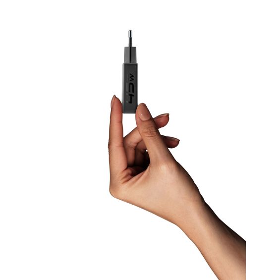 Kucni_punjac_Cellularline_Power_Lite_Slim,_GAN+,_1x_USB_C,_1x_USB_A,_45W_2.jpg