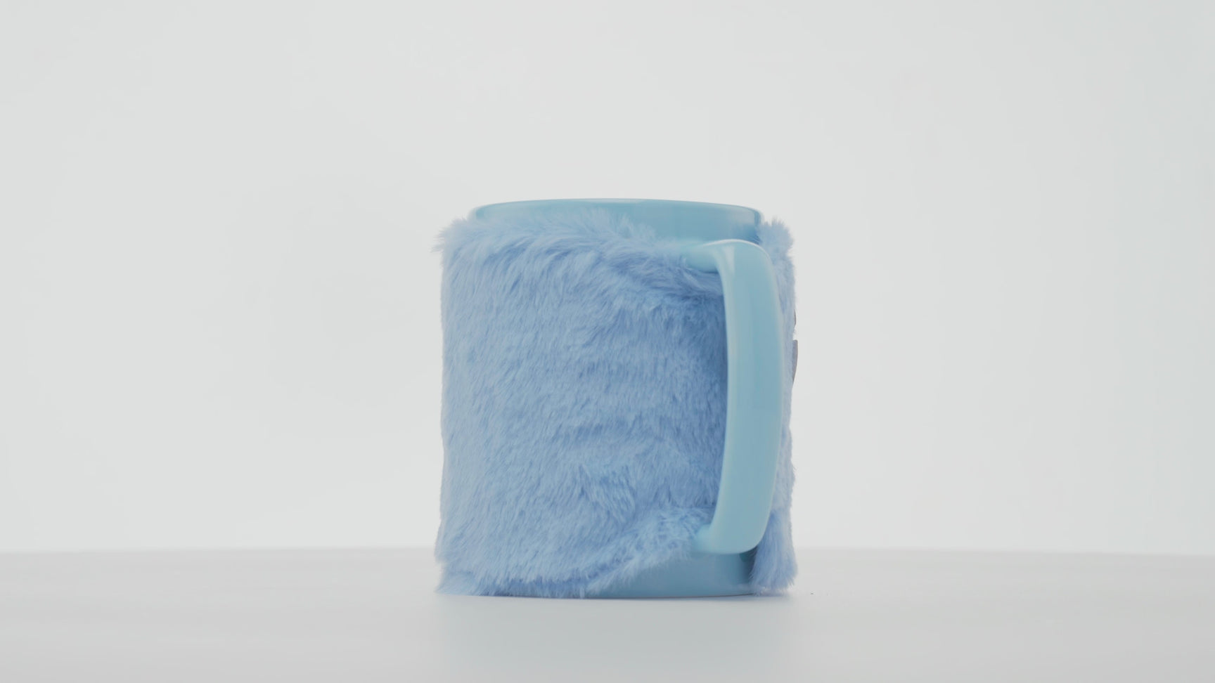 Salica_Pyramid_International_PYRAMID_LILO_&_STITCH_(STITCH_FACE)_FUZZY_MUG_0.jpg