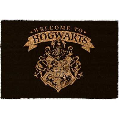 Tepih_Pyramid_International_HARRY_POTTER_(WELCOME_TO_HOGWARTS)_BLACK_37X55CM_0.jpg