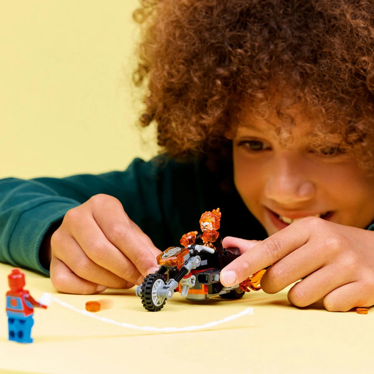 LEGO®_SUPER_HEROES_76335_Spider_Man_protiv_Ghost_Ridera_na_motociklu_2.jpg