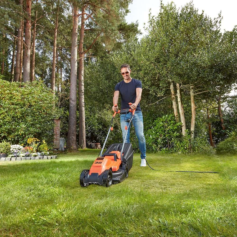 Kosilica_Black&Decker_rotacijska_s_ruckama_1200_W_32_cm_BEMW451BH_2.JPG