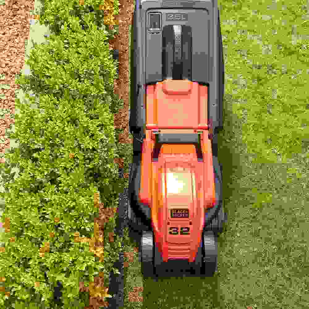 Kosilica_Black&Decker_rotacijska_s_ruckama_1200_W_32_cm_BEMW451BH_3.JPG
