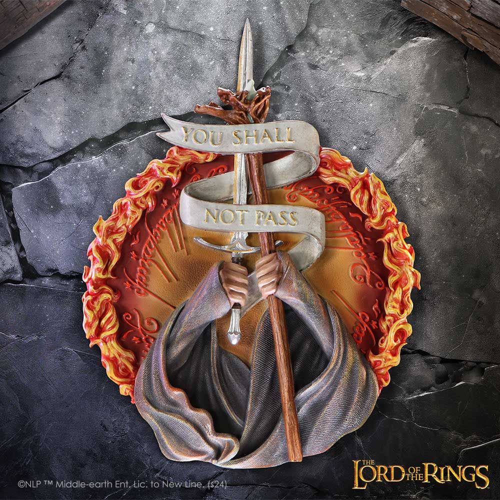 Ukras_NEMESIS_NOW_LORD_OF_THE_RINGS_YOU_SHALL_NOT_PASS_WALL_PLAQUE_30_4CM_6.jpg