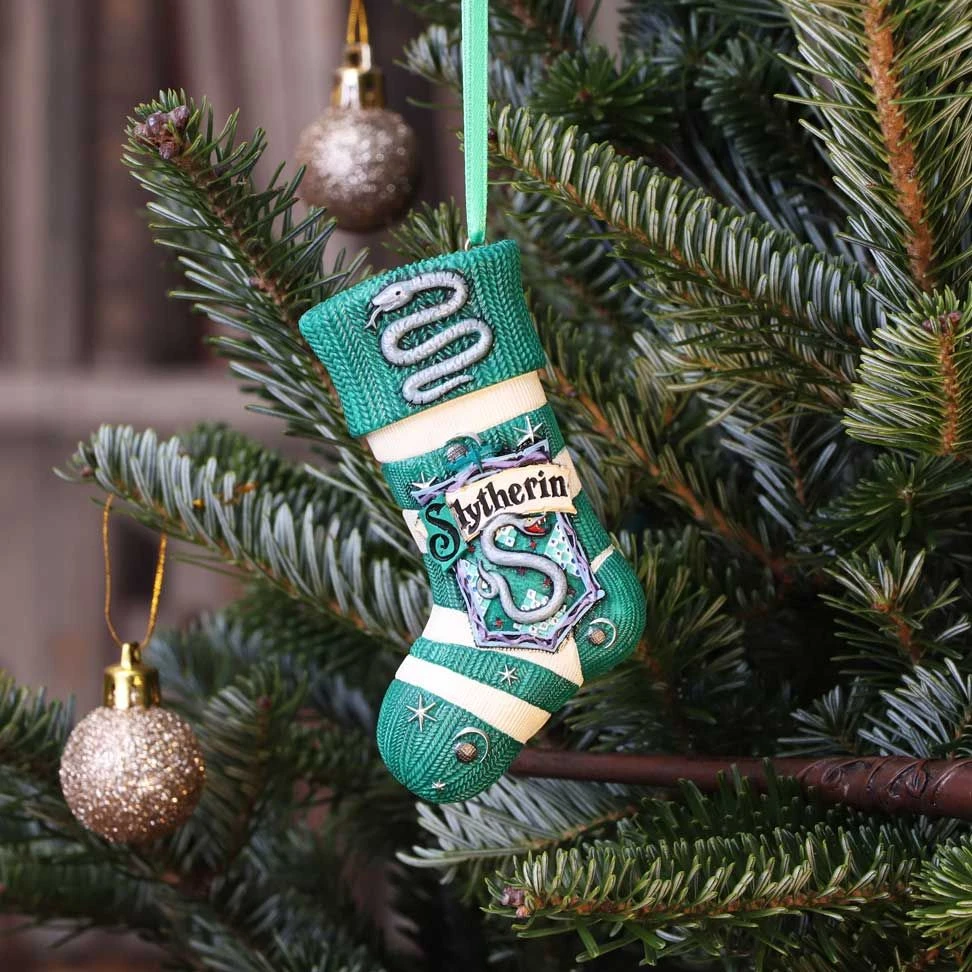 Viseci_ukras_NEMESIS_NOW_HARRY_POTTER_SLYTHERIN_STOCKING_HANGING_ORNAMENT_4.jpg