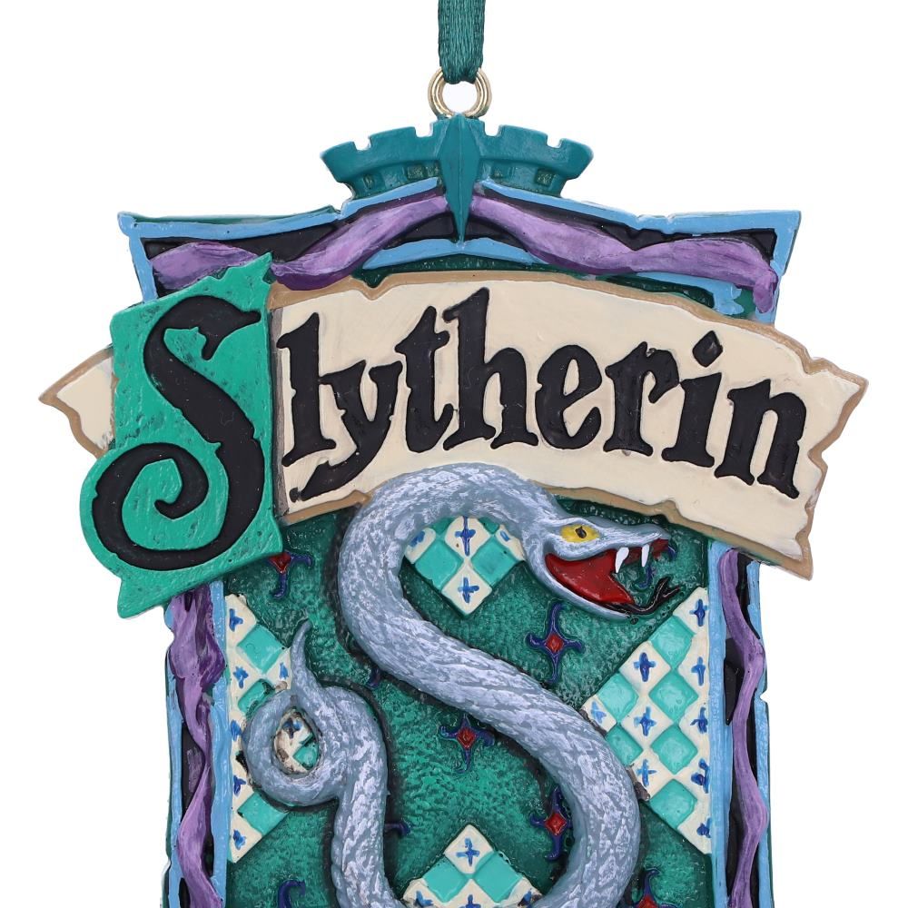 Viseci_ukras_Nemesis_Now_HARRY_POTTER_SLYTHERIN_CREST_HANGING_ORNAMENT_8CM_4.jpg
