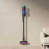 Bezicni_stapni_usisavac_Dyson_V10_Konical_Moulded_Vinca_Black_(419634)_5.jpg