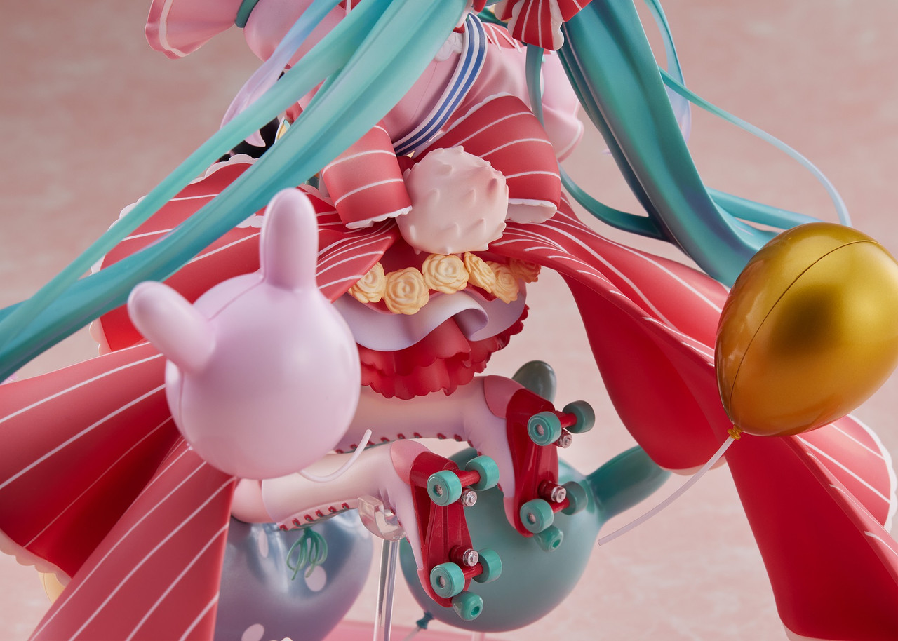 Figurica_HATSUNE_MIKU_1_7_SCALE_FIGURE___BIRTHDAY_2021_(PRETTY_RABBIT_VER_)_BY_SPIRITALE_3.jpg