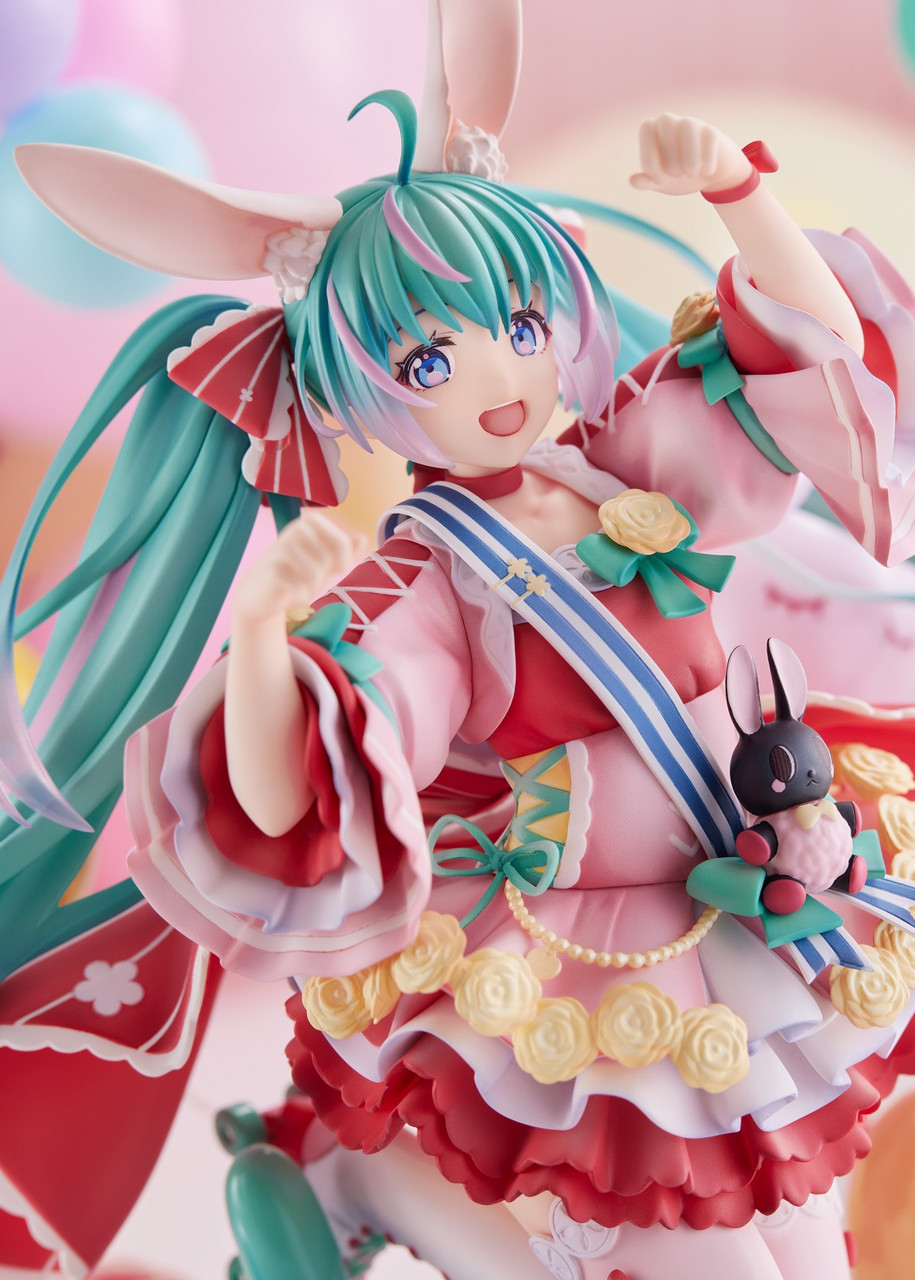 Figurica_HATSUNE_MIKU_1_7_SCALE_FIGURE___BIRTHDAY_2021_(PRETTY_RABBIT_VER_)_BY_SPIRITALE_9.jpg