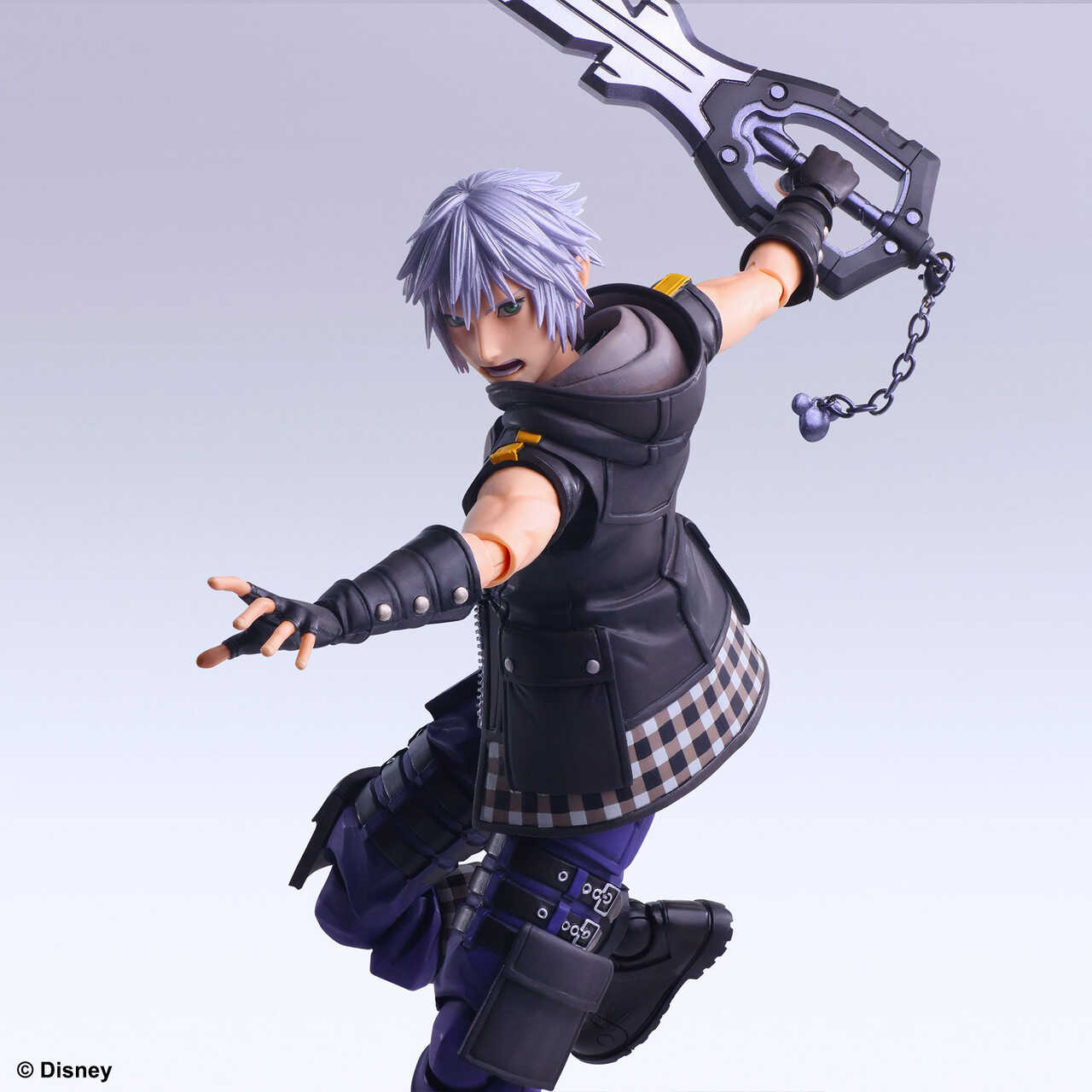 Figurica_KINGDOM_HEARTS_III_PLAY_ARTS_KAI_ACTION_FIGURE___RIKU_DELUXE_VER__2.jpg