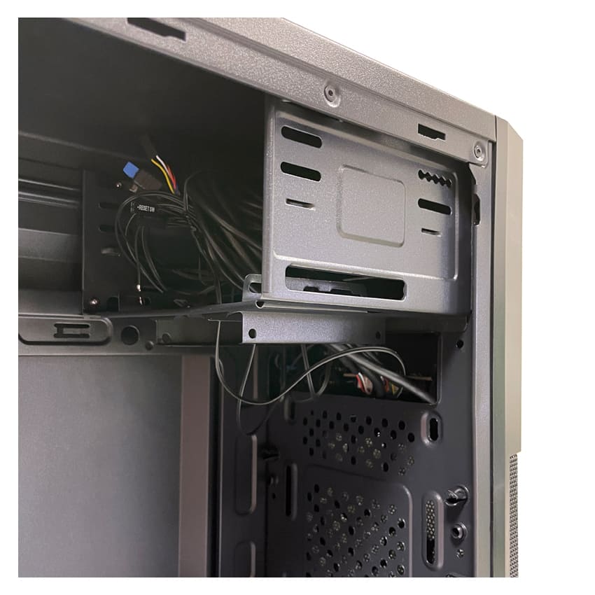 Kuciste_LC_Power_2004MB_V3,_Crno_11.jpg