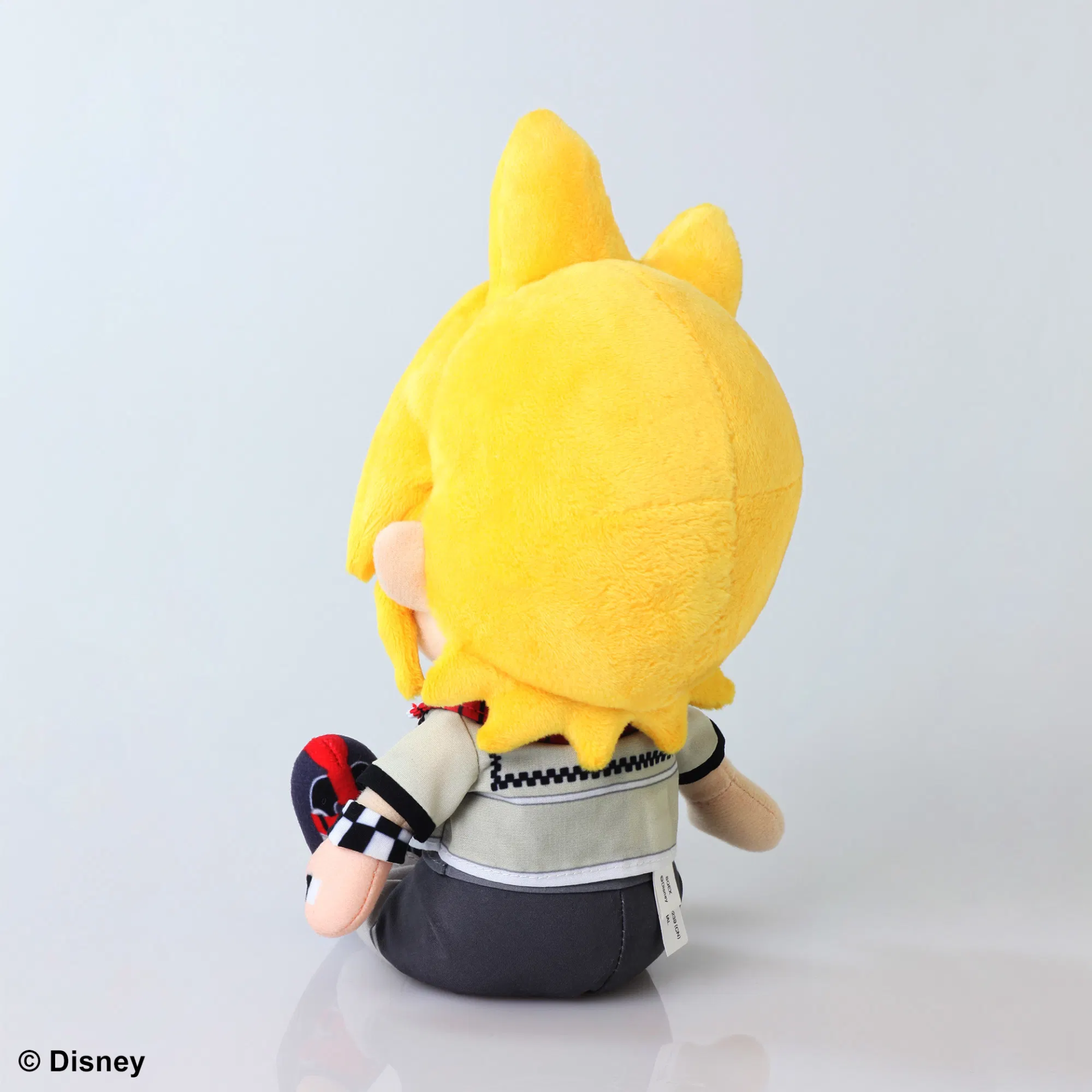 Plisana_igracka_Hearts_Series_Plush___Kh_Ii_Roxas_3.png