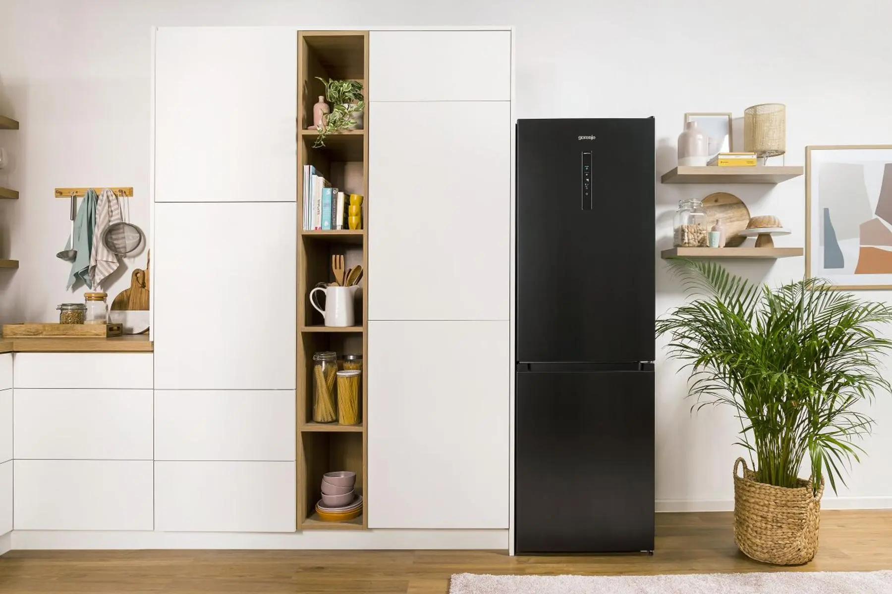 Hladnjak_donji_zamrzivac_Gorenje_NRK619EABXL4_300L_7.png