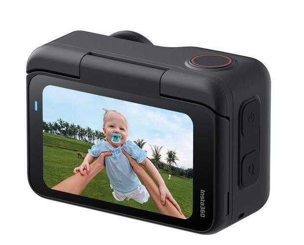 Kamera_Insta360_GO_Ultra_Stand_(Midnight_Black)_1.jpg