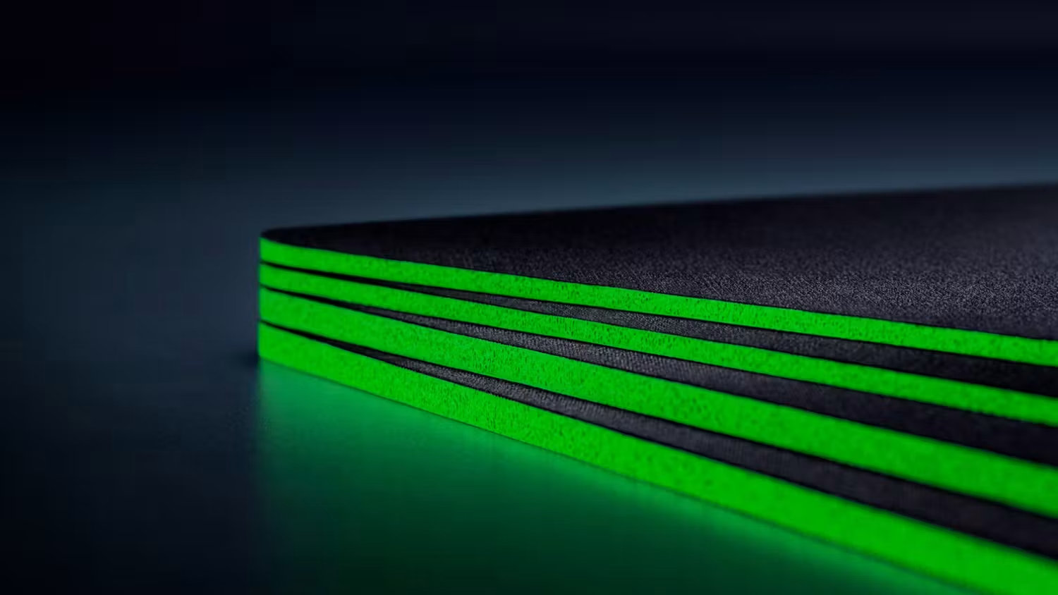 Podloga_za_mis_Razer_Gigantus_V2_XXL_6.png