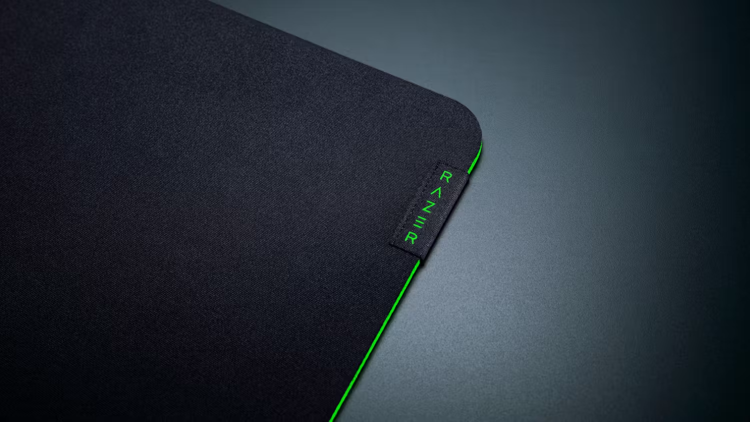 Podloga_za_mis_Razer_Gigantus_V2_XXL_7.png