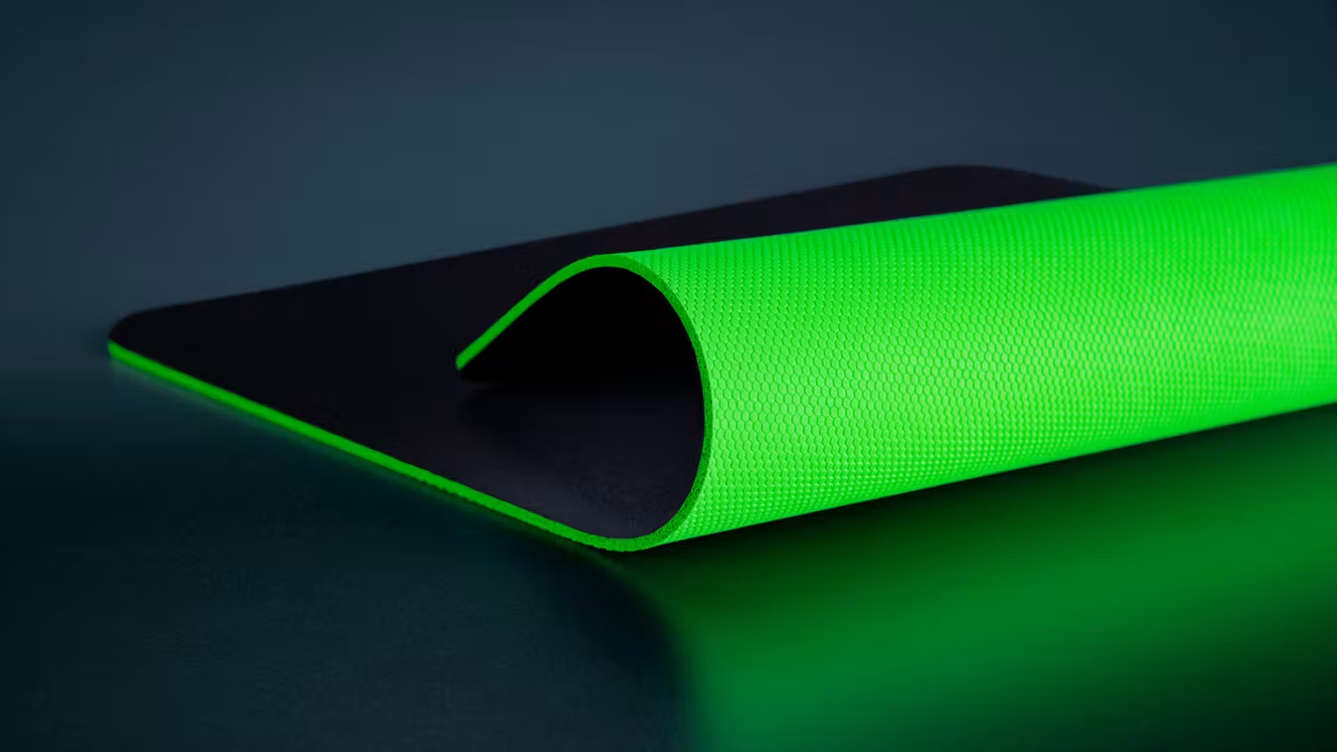 Podloga_za_mis_Razer_Gigantus_V2_XXL_8.png
