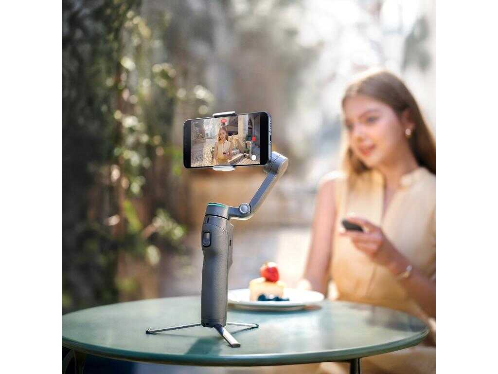 Gimbal_stabilizator_za_mobitele_DJI_Osmo_Mobile_8P_Standard_Combo_0.jpg